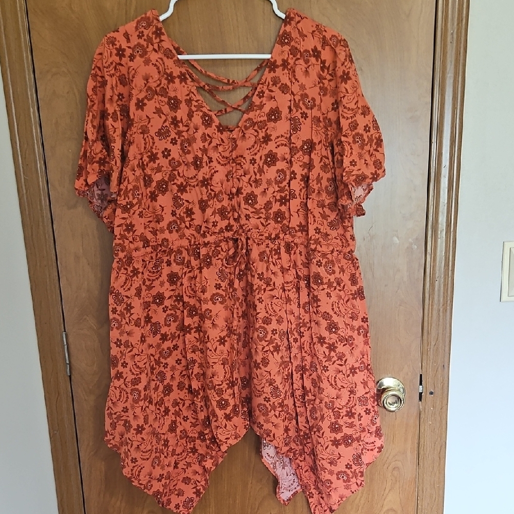 Torrid Flutter Sleeve Asymmetrical Tunic in Pink and Orange